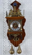 Starožitné Zánské dvouzávažové hodiny
